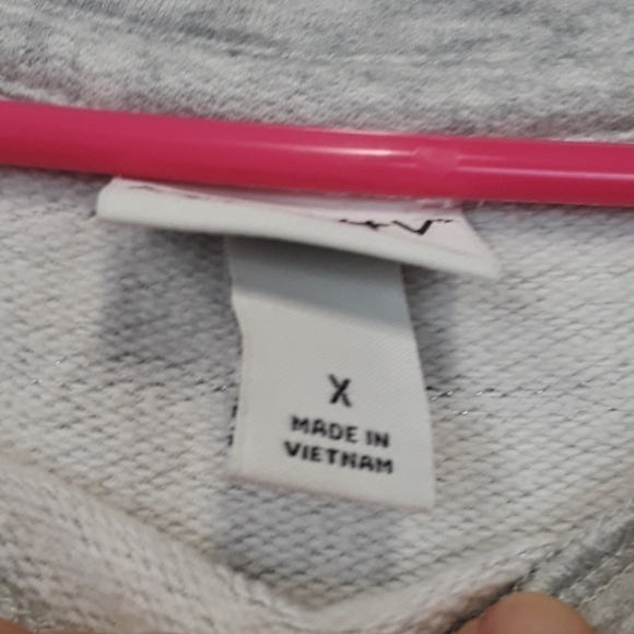 AVE & Viv Gray Metallic Stripe Plus Sz Sweatshirt - Picture 6 of 8